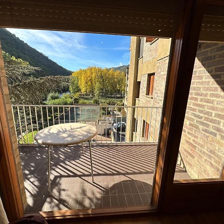 Apartament Rialp Amb Vistes Al Riu Noguera Pallaresa Dış mekan fotoğraf